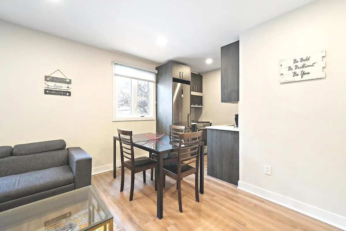 Glamorous 3Bdr Heart Of Plateau A Montreal Apartment